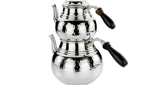 Copper Kitchenware Buying Guide: How to Choose a Cezve, Pan or Teapot